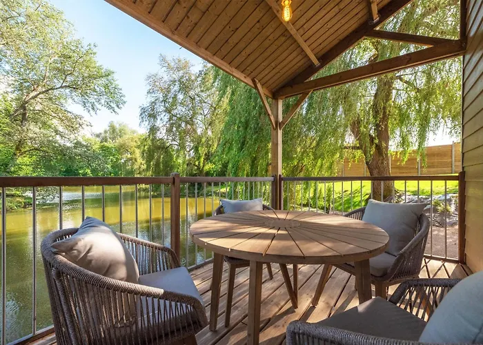 Holiday home Superbe Maison Sur Pilotis Savy-Berlette