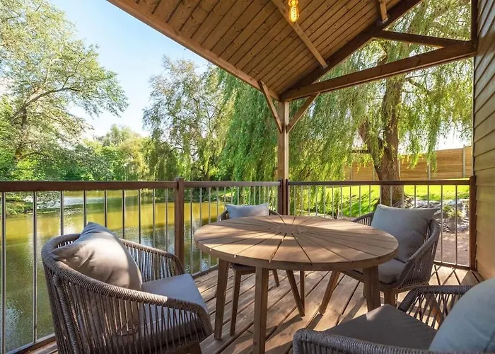 Holiday home Superbe Maison Sur Pilotis Savy-Berlette